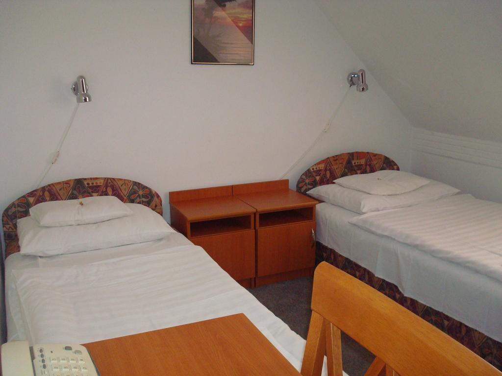 Hotel Termal Tiszaujvaros Room photo